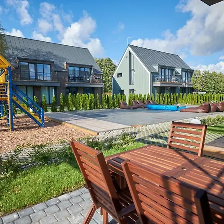 No.1 In Palanga, Vaivorykstes *